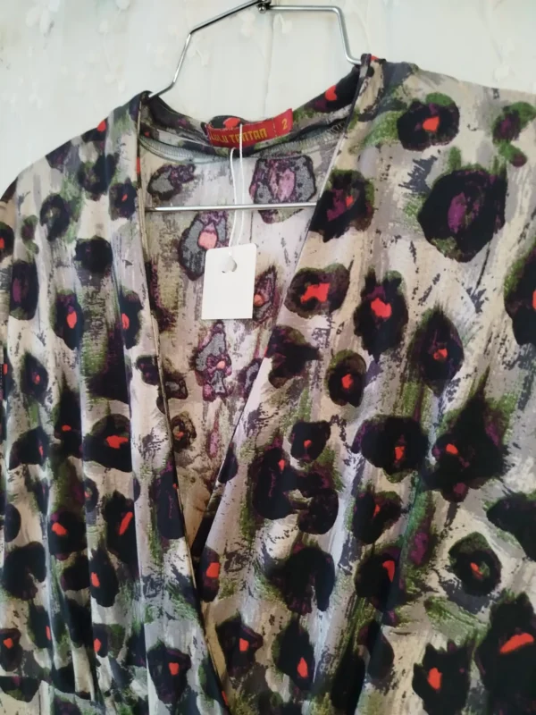 שמלה של לולו טרטן בהדפס אמנותי | 2