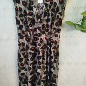 שמלה של לולו טרטן בהדפס אמנותי | 2