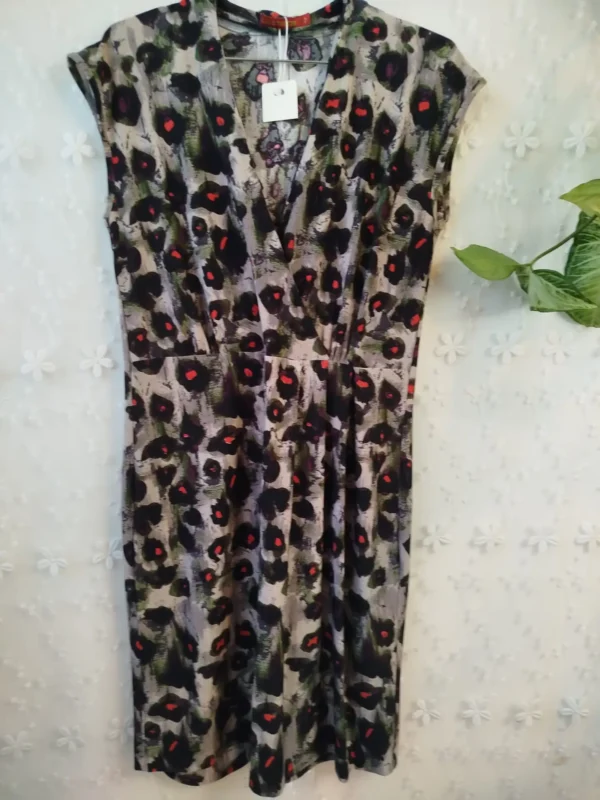 שמלה של לולו טרטן בהדפס אמנותי | 2