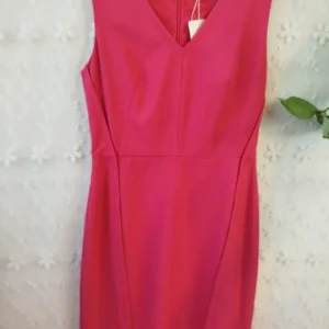 שמלת קלווין קליין קלאסית | M שמלת קלווין קליין קלאסית | M