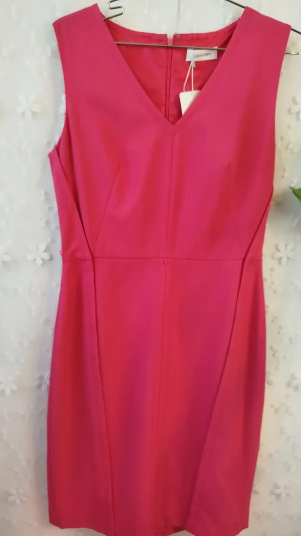 שמלת קלווין קליין קלאסית | M