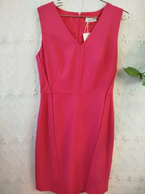 שמלת קלווין קליין קלאסית | M