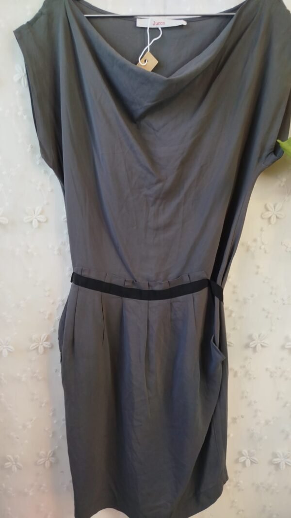 שמלה אפורה של ג'וקה | S