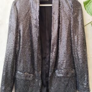 ג'קט נצנצים בצבע כסף של ZARA – לוק ערב מנצנץ | XS
