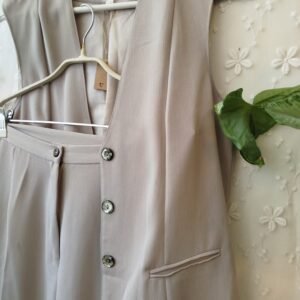 חליפת וסט ומכנסיים וינטג' ישראלית בצבע טופ־בז' | L