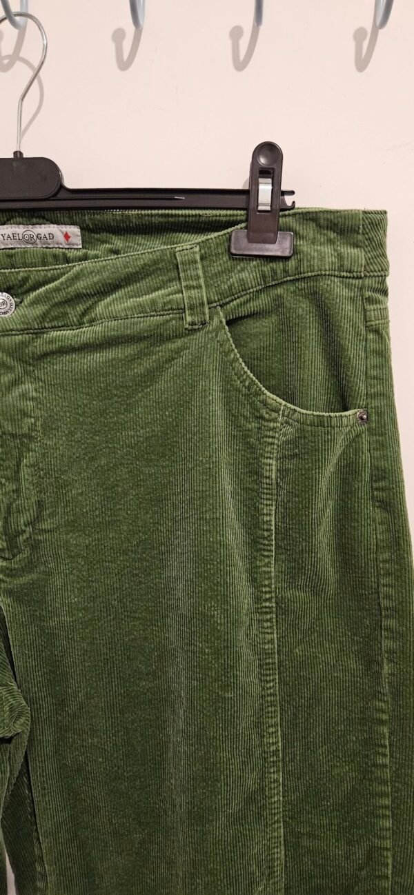 581938541_122273949578203686_5348934350255515202_n מכנסי קורדרוי מעלפים יעל אורגד