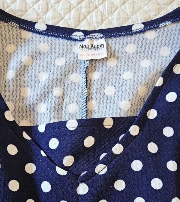 שמלת נקודות של נועה רובין