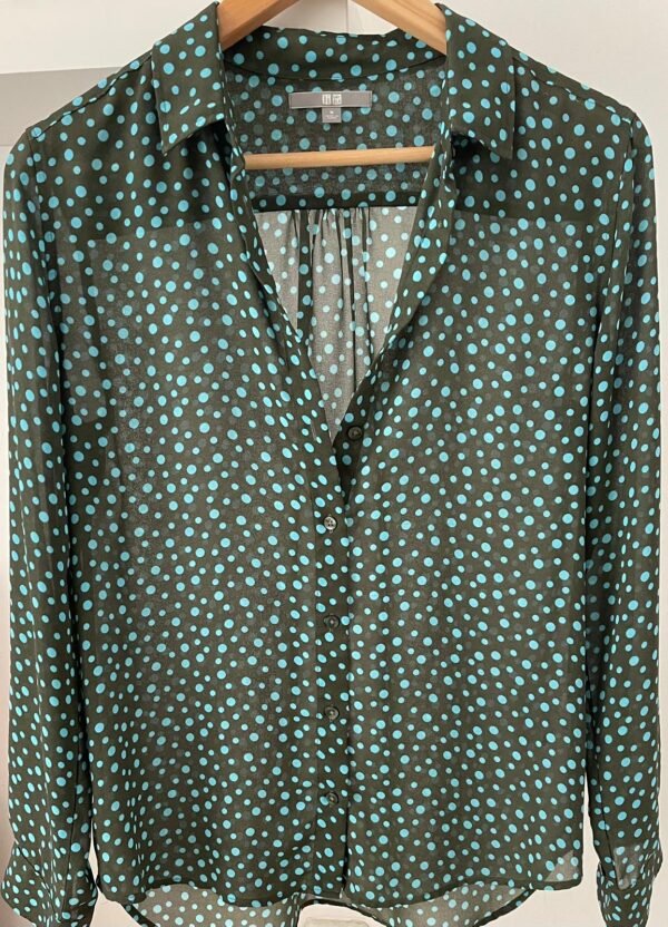 חולצה נקודות יוניקלו