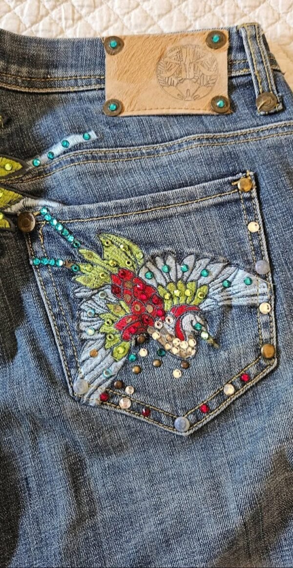 ג'ינס הכי מיוחד ROCK REVOLUTION