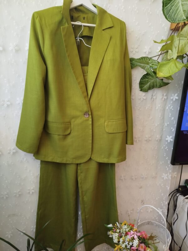 חליפת פשתן ירוק ליים – בלייזר ומכנסיים | M