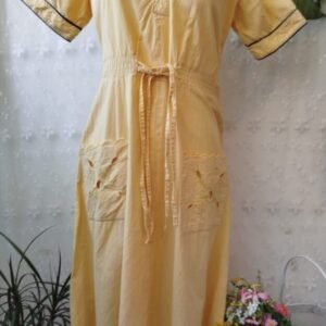 שמלת וינטג' כותנה בצבע צהוב רך עם כיסי רקמה | M/L