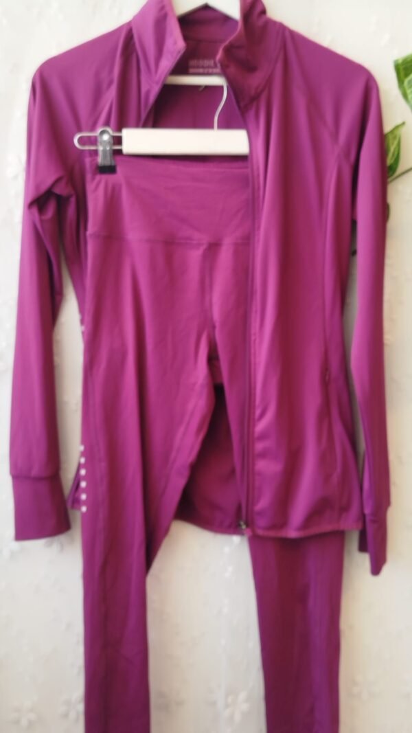 חליפת ספורט לייקרה של Hoodies בצבע סגול פוקסיה | S