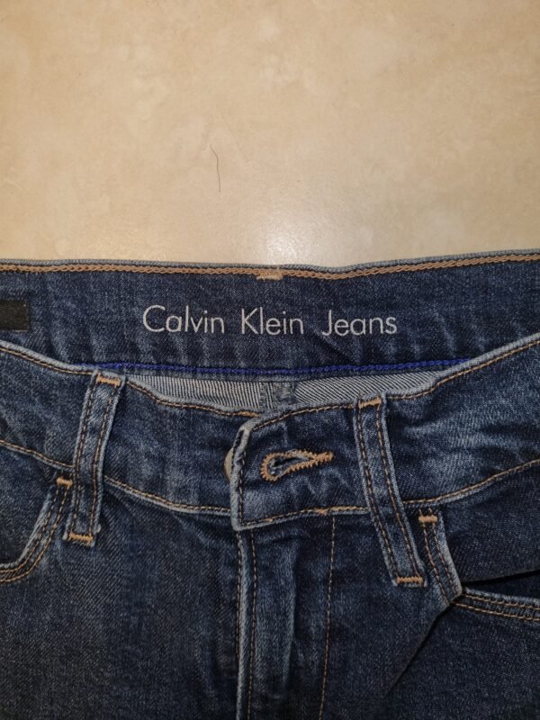 ג'ינס של קלווין קליין