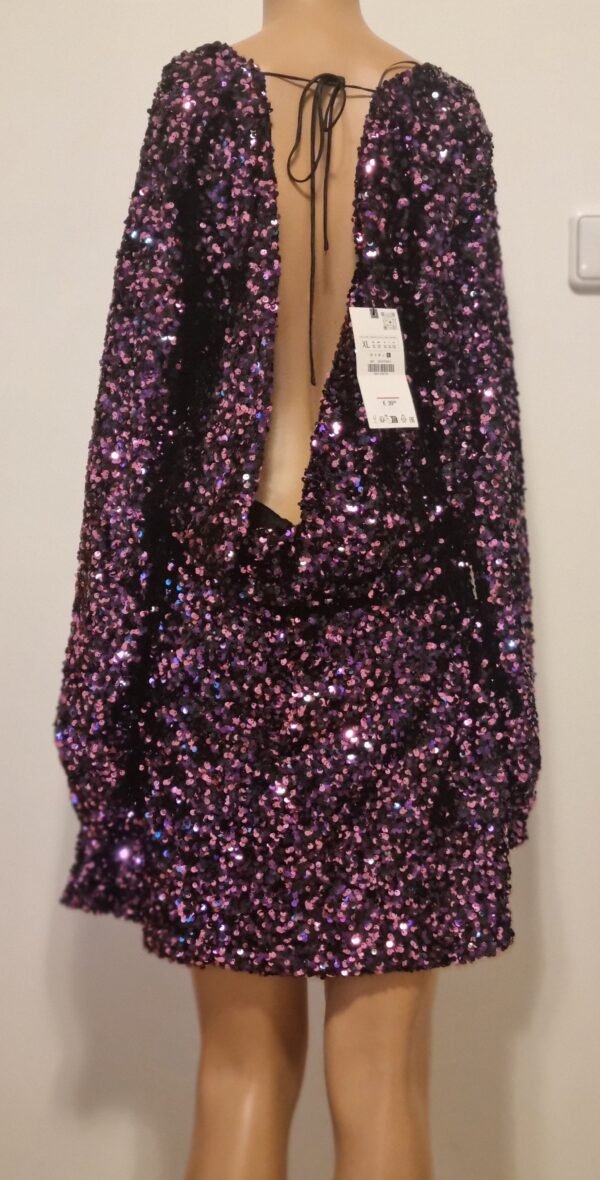 שמלת פיאטים חדשה של זארה