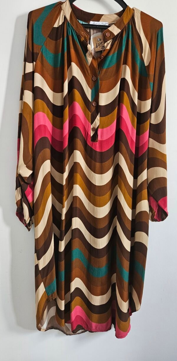 שמלה עם פרינט נהדר