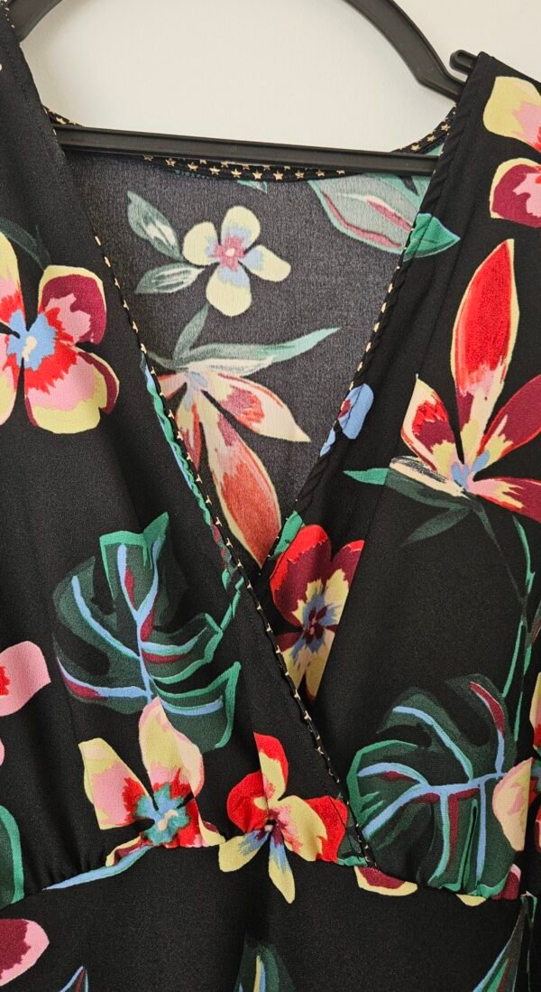 שמלת פרחים חדשה של המעצבת קארן פרנקל