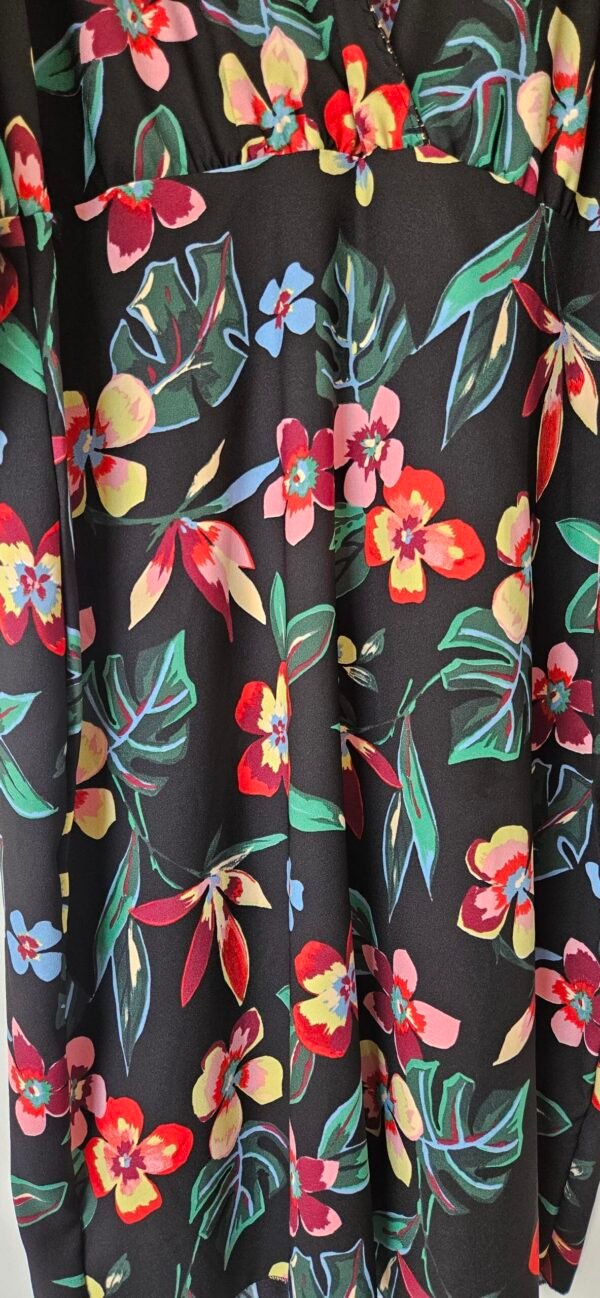 שמלת פרחים חדשה של המעצבת קארן פרנקל