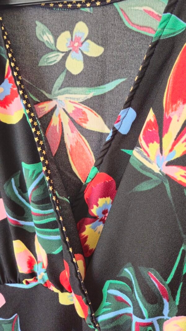 שמלת פרחים חדשה של המעצבת קארן פרנקל