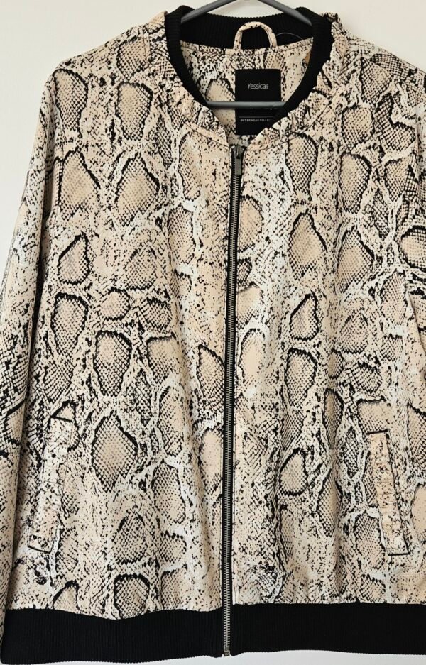 ג'קט מנומר סופר נעים פרינט יפיפה