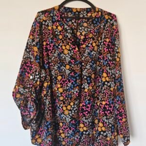 חולצה פרחונית למידות גדולות