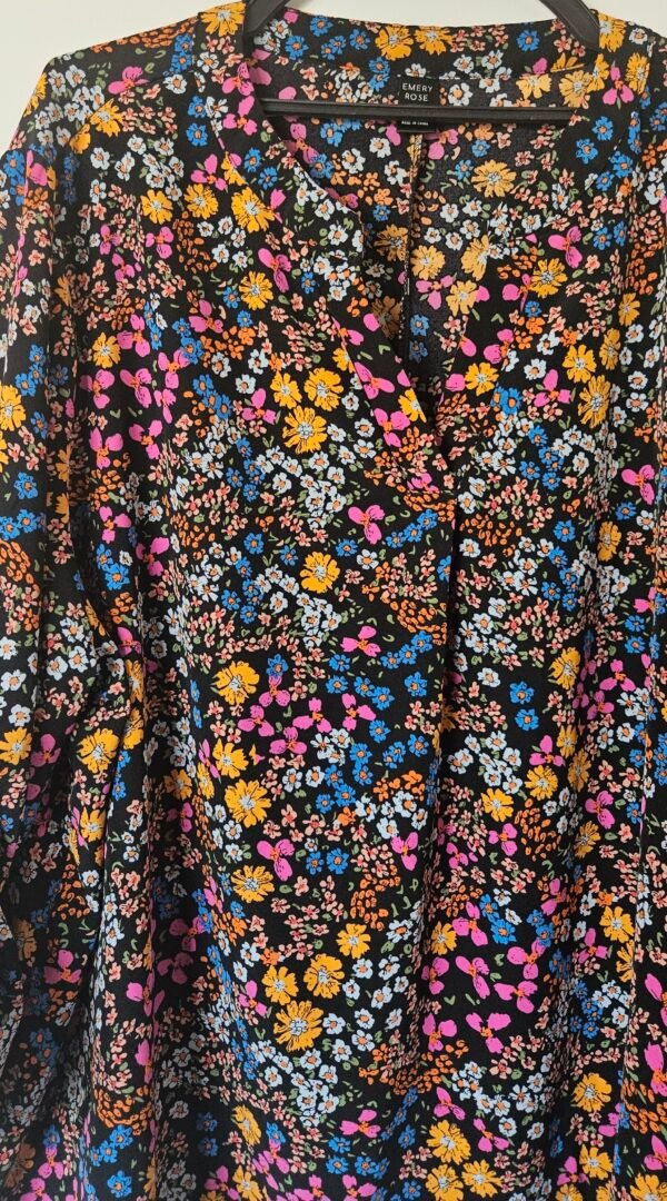 חולצה פרחונית למידות גדולות