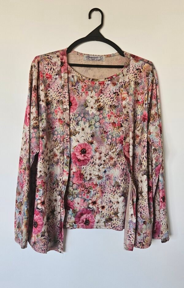 חולצה פרחונית בד נעים