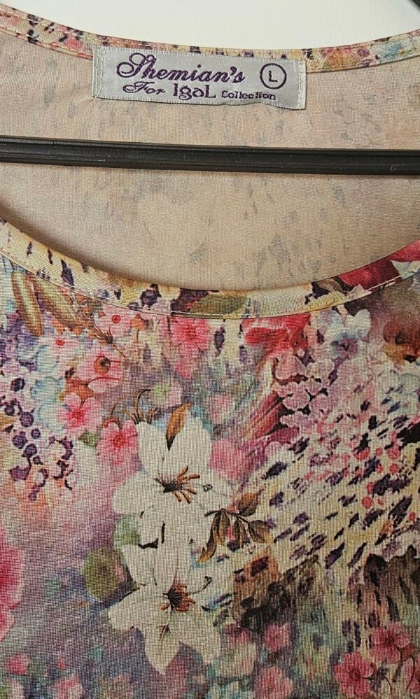 חולצה פרחונית בד נעים