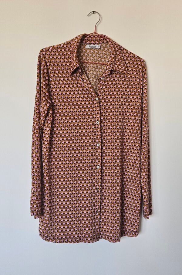 חולצה בד נעים סטרדיוריוס