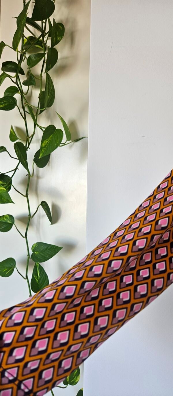 חולצה בד נעים סטרדיוריוס