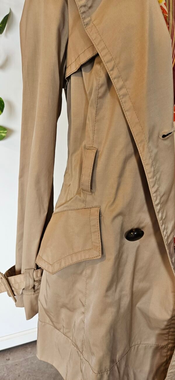 מעיל טרנץ' בז'