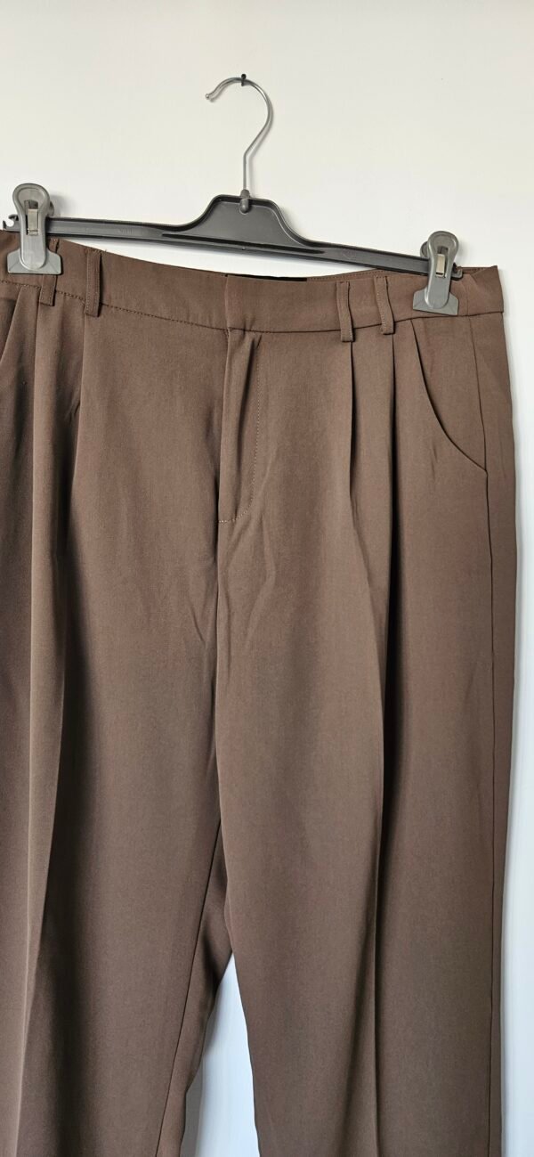 מכנסיים חומים ADICT