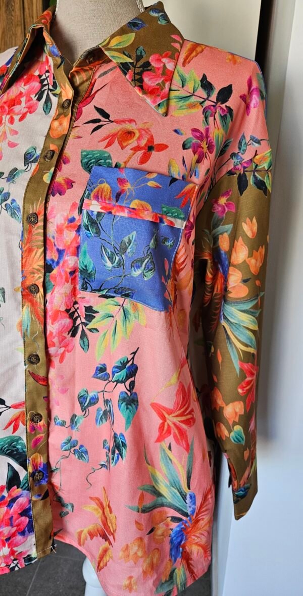 חולצה פרחונית ומיוחדת