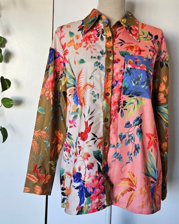 חולצה פרחונית ומיוחדת