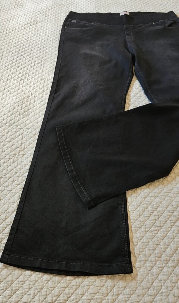 מכנסי ג'ינס שחור עונות חדש מידה 52