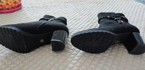 מגפיים חדשות שחורות פלייפוט