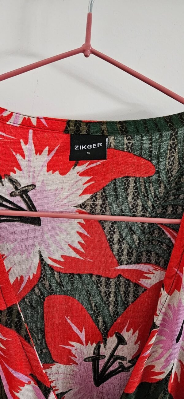 שמלה יפיפייה ZIKGER