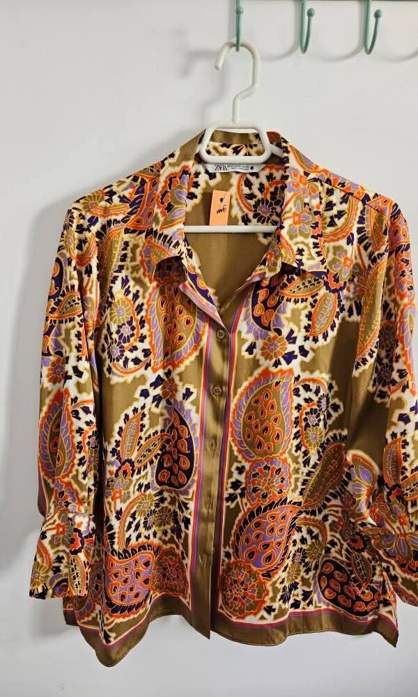 חולצה zara נעימה ויפיפייה