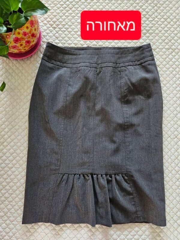 חצאית צמר אפורה