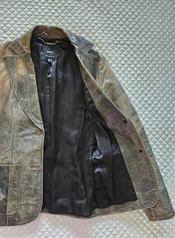 FB_IMG_1765201080423 ג'קט עור של מנגו