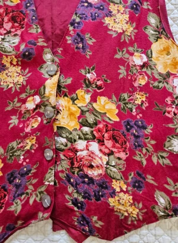 וסט פרחוני וינטאג'