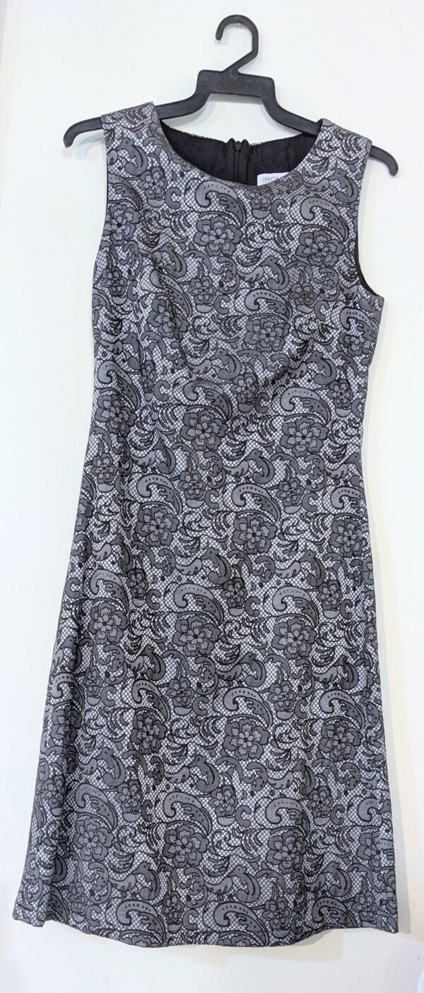 שמלת מעצבת נעמה בצלאל אפור כסוף פרחים