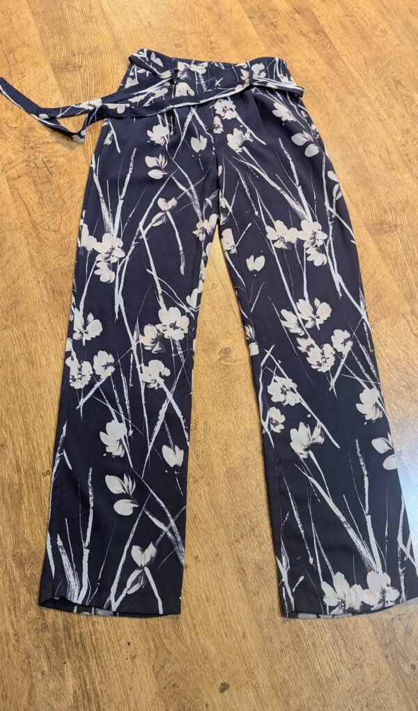 חליפת מכנסיים של זארה חדשה