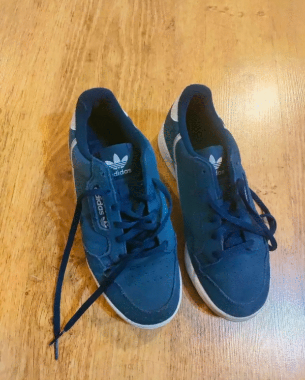 סניקרס אדידס כחול כהה 💙 36-37