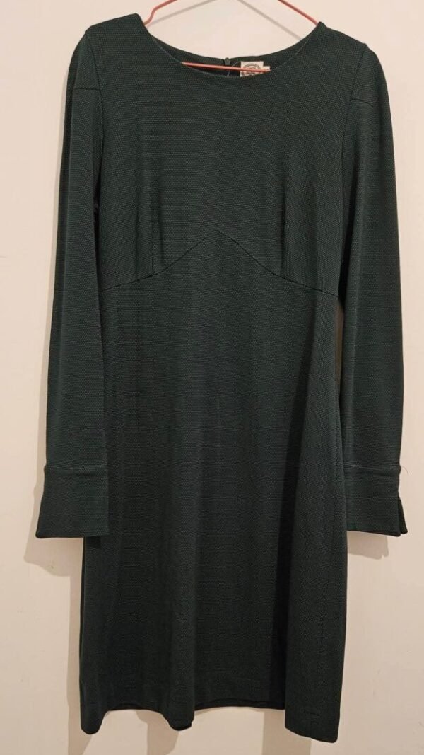 שמלה ירוקה נקודות לבנות נעמה בצלאל