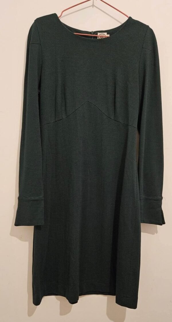 שמלה ירוקה נקודות לבנות נעמה בצלאל