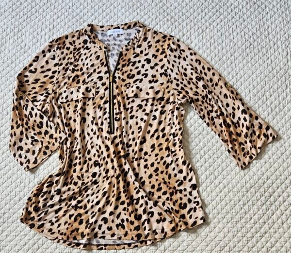 חולצה מנומרת קלוין קליין