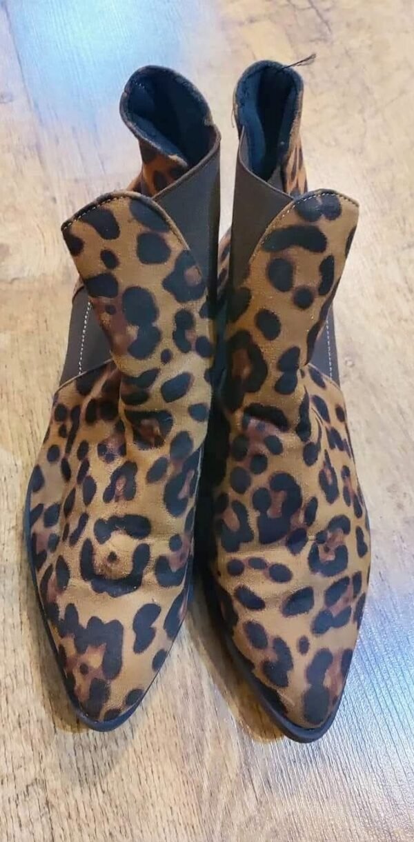 FB_IMG_1768032692882~2 מגפון מנומר יפהפיה מידה 38