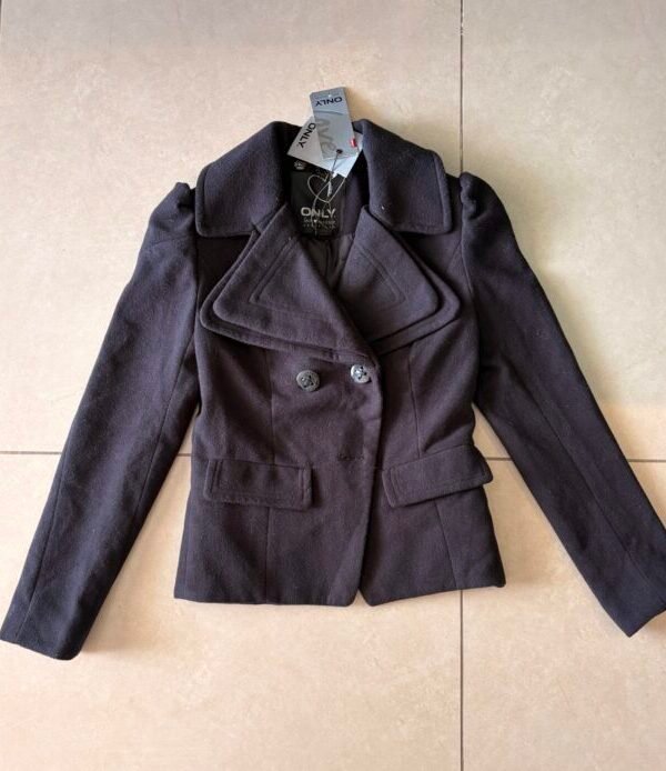 מעיל קצר קלאסי של ONLY