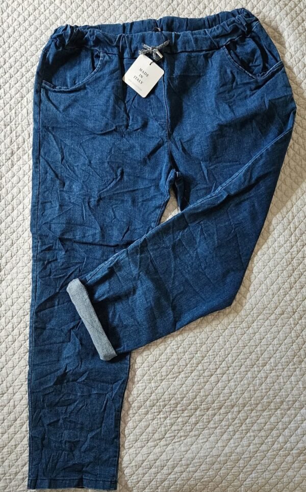 גינס "חרישה" חדש בשני צבעים